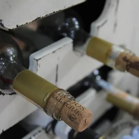 Eski Ξενοδοχείο