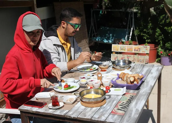 Eski Отель Датча